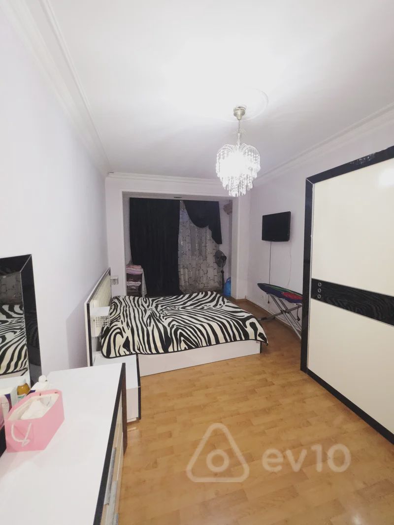 For sale: apartment (old building), 135 m² — Mənzil, Bakı (5)