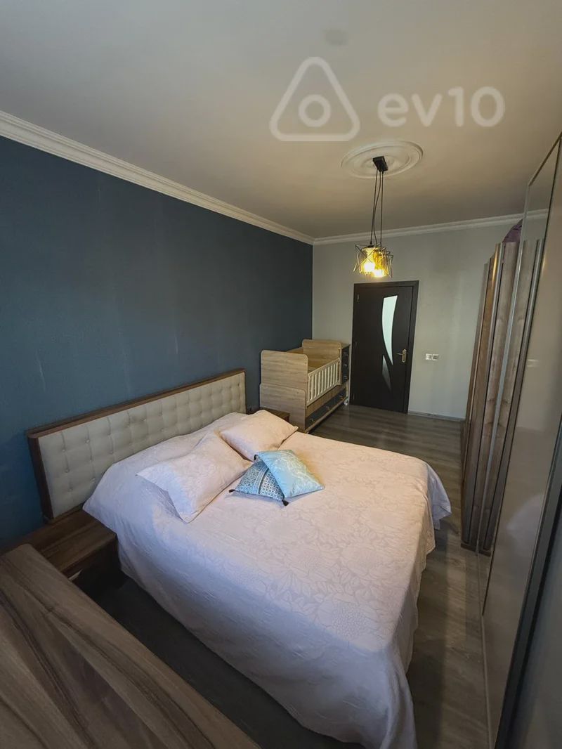 For sale: 3-room apartment (old building), 65 m² — Mənzil, Bakı (3)