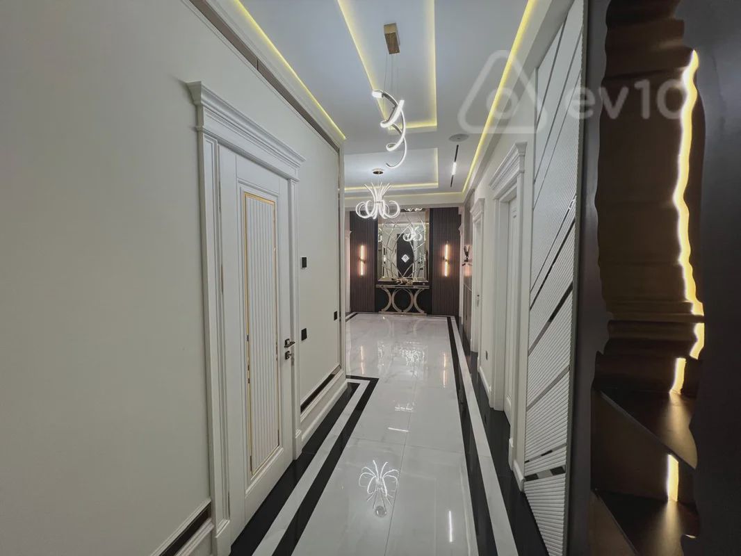 For sale: 4-room apartment (new building), 190 m² — Mənzil, Bakı (8)