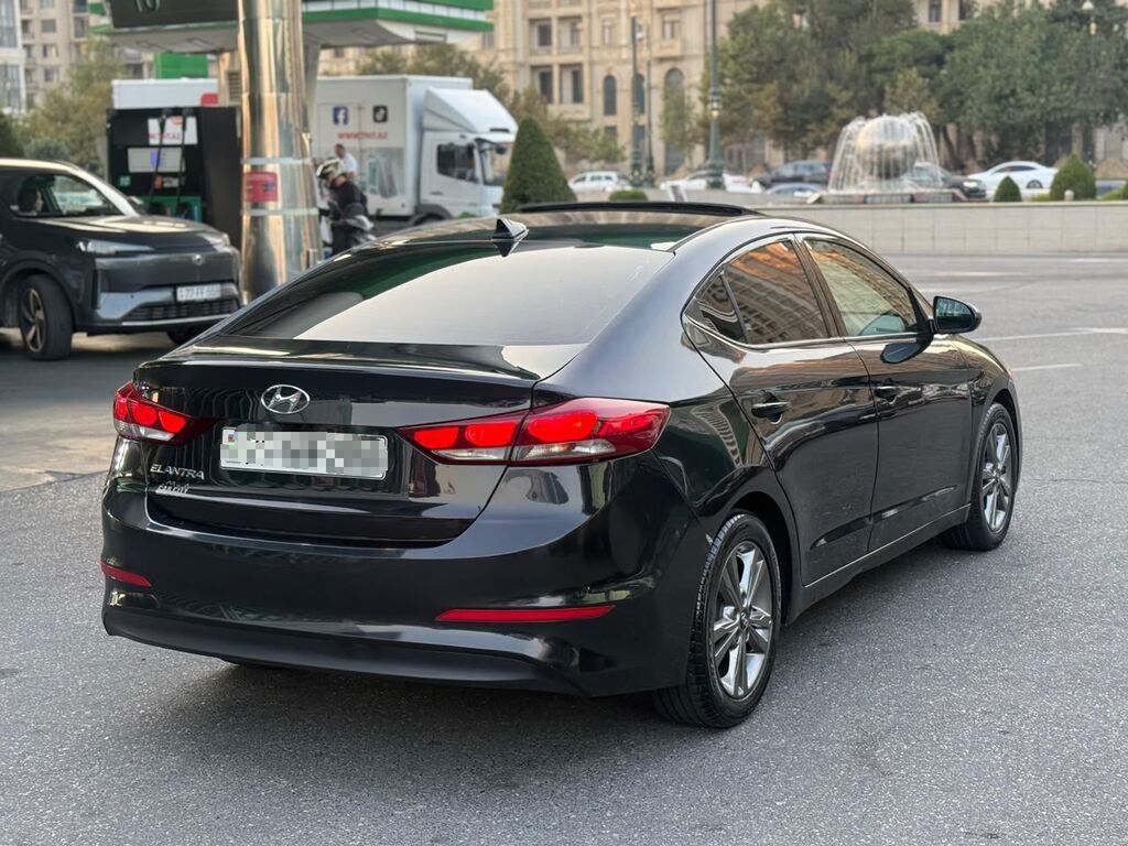 Hyundai Elantra, 2017, 270 000 km — Avtomobillər, Bakı (9)