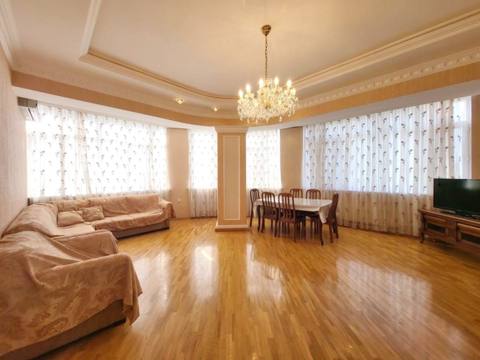 İcarəyə verilir 3 otaqlı yeni tikili 140 m² — 1 200 ₼ · Baku · Mənzil İcarəyə verilir 3 otaqlı yeni tikili 140 m² — Baku
