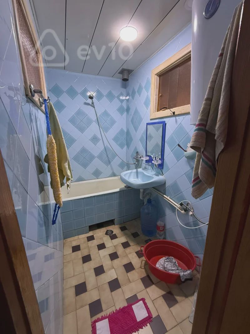 For rent: 3-room apartment (old building), 80 m² — Mənzil, Bakı (9)