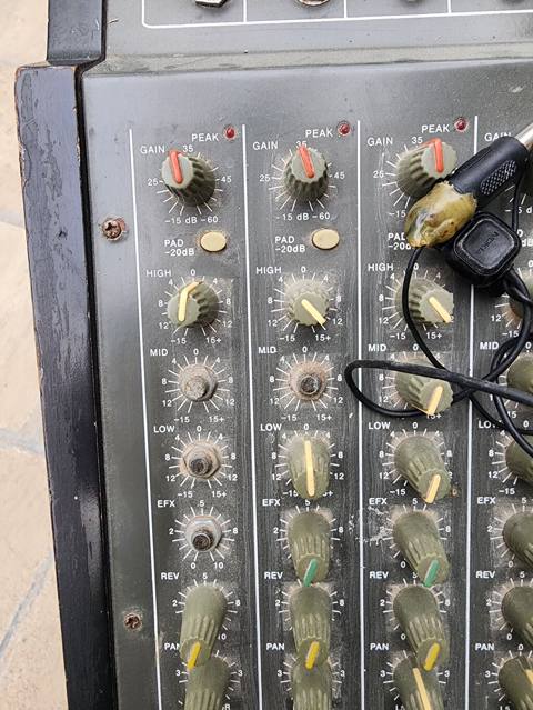 Ce-ance PMX-1202D Stereo Powered Mixer - Gücləndiricili mikser — Сальян