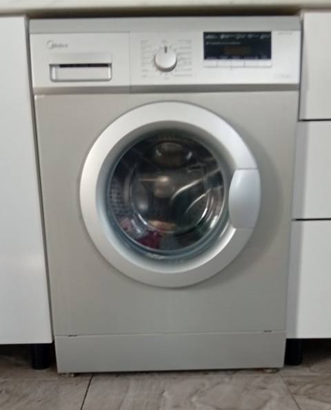 Midea paltaryuyan maşın – 7 kq tutum. Ön yükləməli model, iri — Ірі тұрмыстық техника