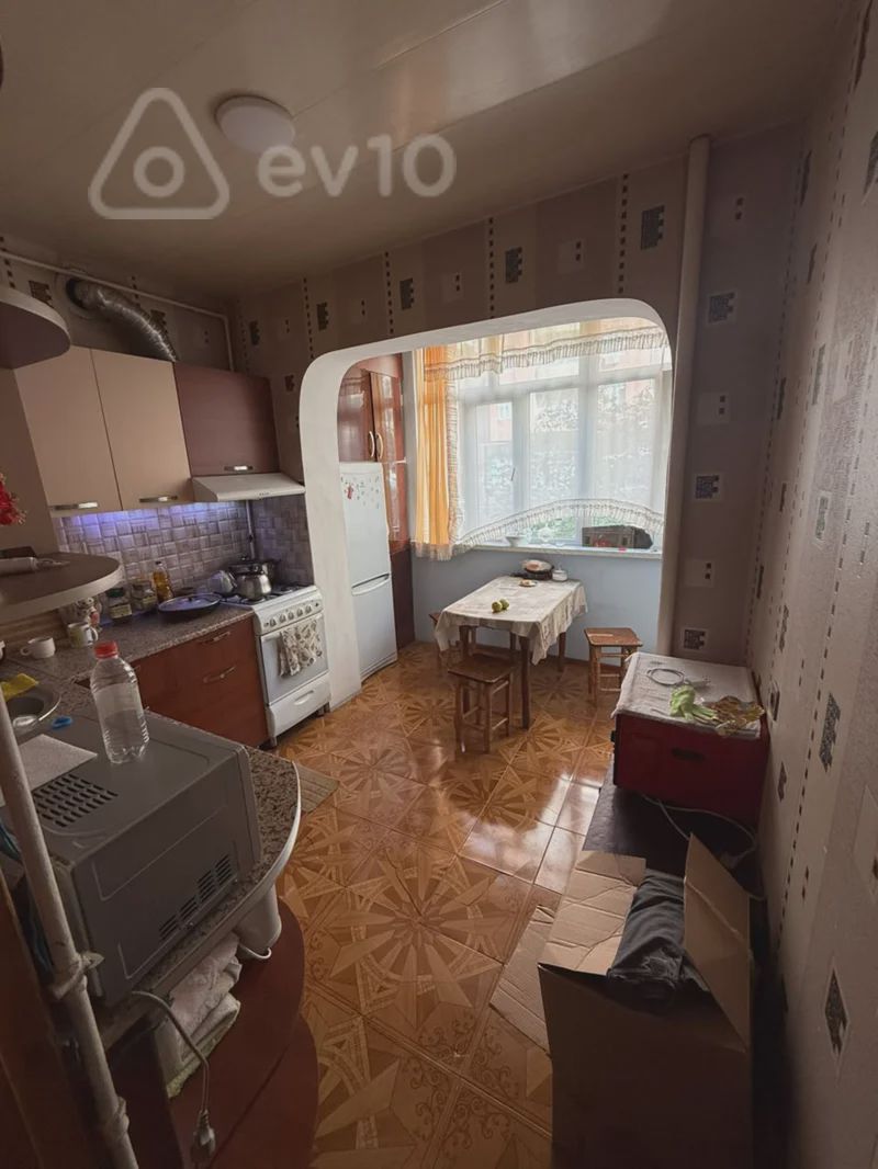 For rent: 3-room apartment (old building), 80 m² — Mənzil, Bakı (4)