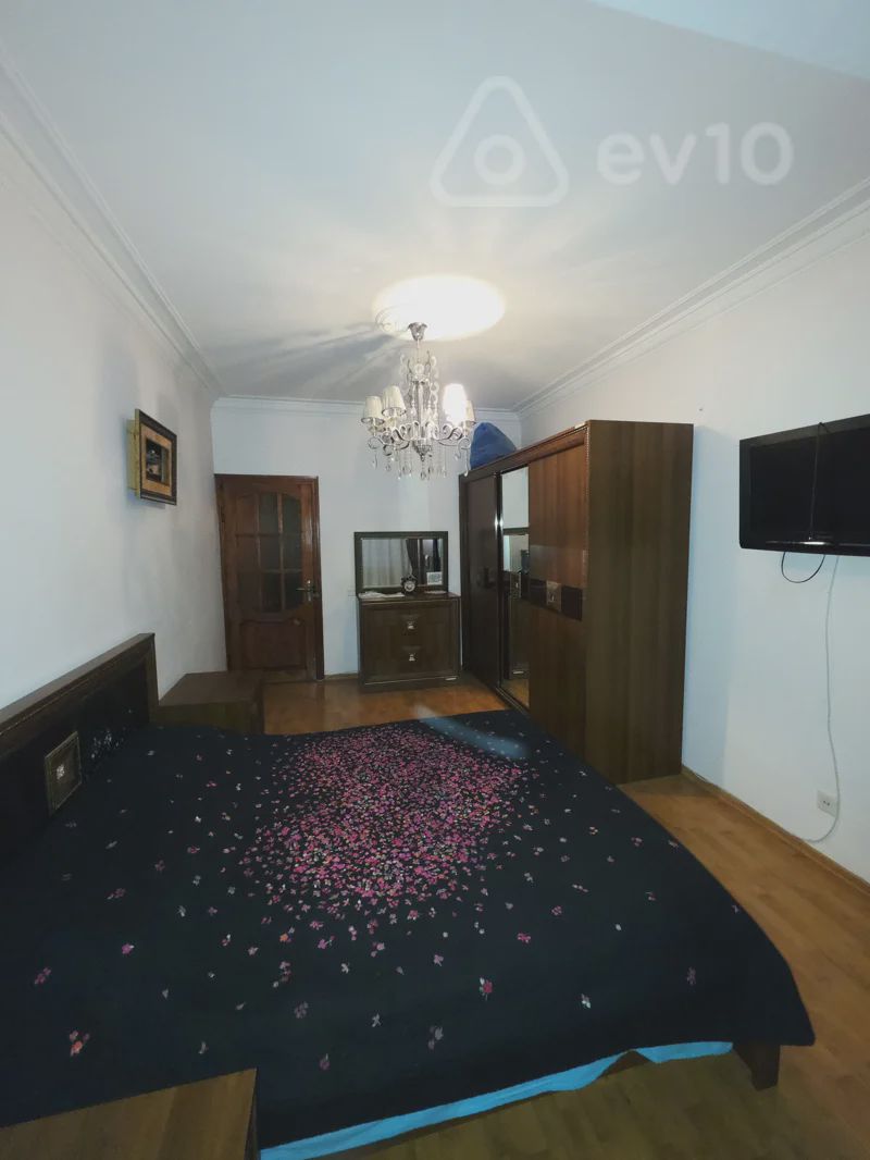 For sale: apartment (old building), 135 m² — Mənzil, Bakı (4)