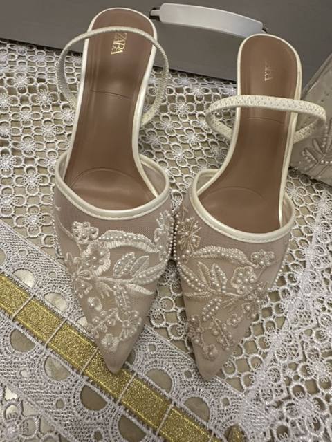 Zara qadın ayaqqabısı – modell: zərif mules/sandal tipli - Rəng — 15 ₼ · Ceyranbatan · Tufl Zara qadın ayaqqabısı – modell: zərif mules/sandal tipli - Rəng — Ceyranbatan