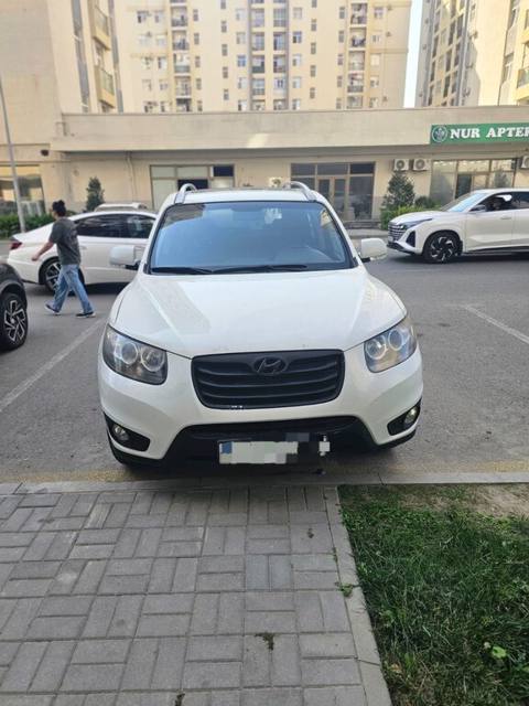 Hyundai Santa Fe, 2.4 L, 2010 il, 297 000 km — 18 000 ₼ · Baku · Avtomobillər Hyundai Santa Fe, 2.4 L, 2010 il, 297 000 km — Baku