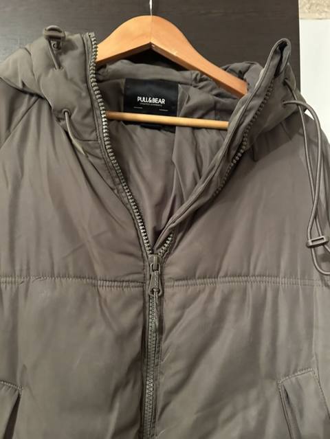 Pull&bear qısa pufffer qış gödəkçəsi - Rəng: boz/xa ki tonları — Bakı