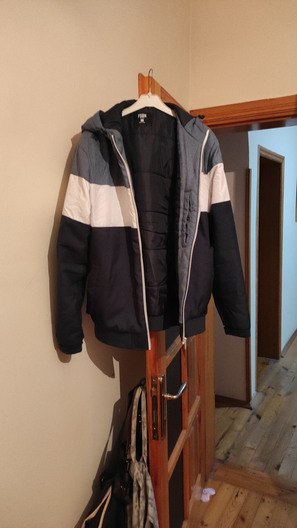 Kurtka, Bolonka, Qış, L — Kurtkalar, Bakı (2)