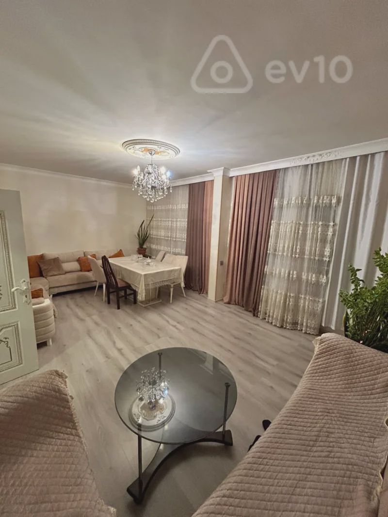 For sale: 4-room apartment (old building), 110 m² — Mənzil, Bakı (6)