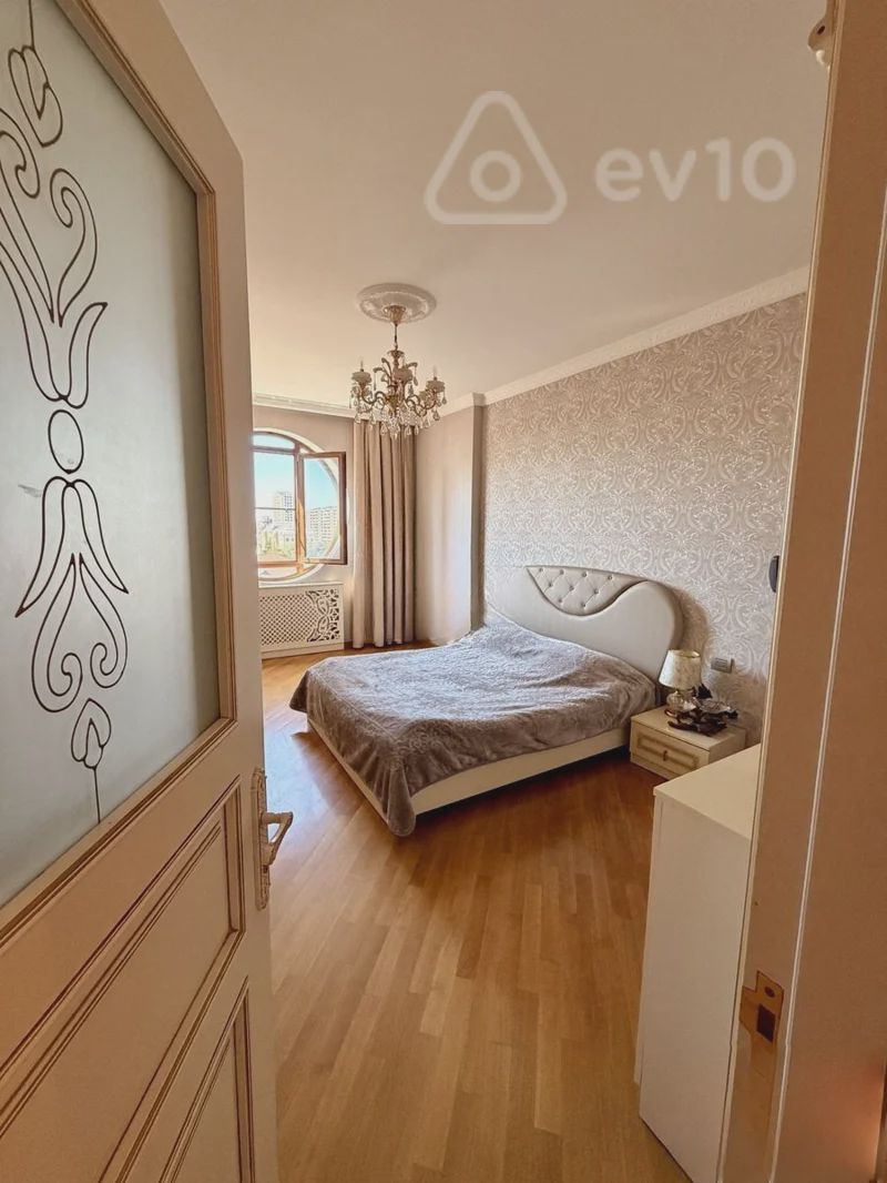 For sale: 3-room apartment (new building), 130 m² — Mənzil, Bakı (4)