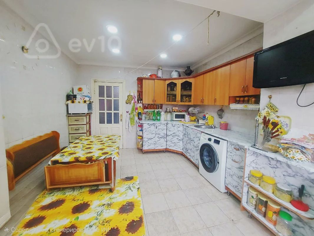 For sale: 3-room apartment (old building), 110 m² — Mənzil, Bakı (8)