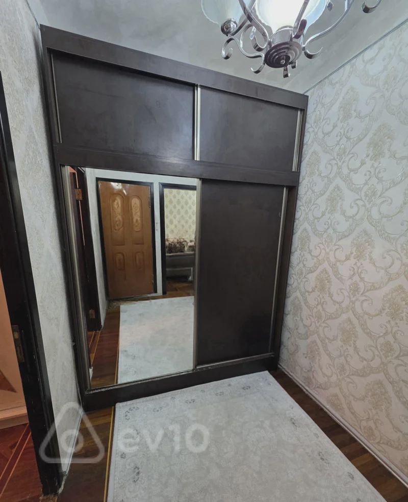 For sale: 2-room apartment (old building), 80 m² — Mənzil, Bakı (9)