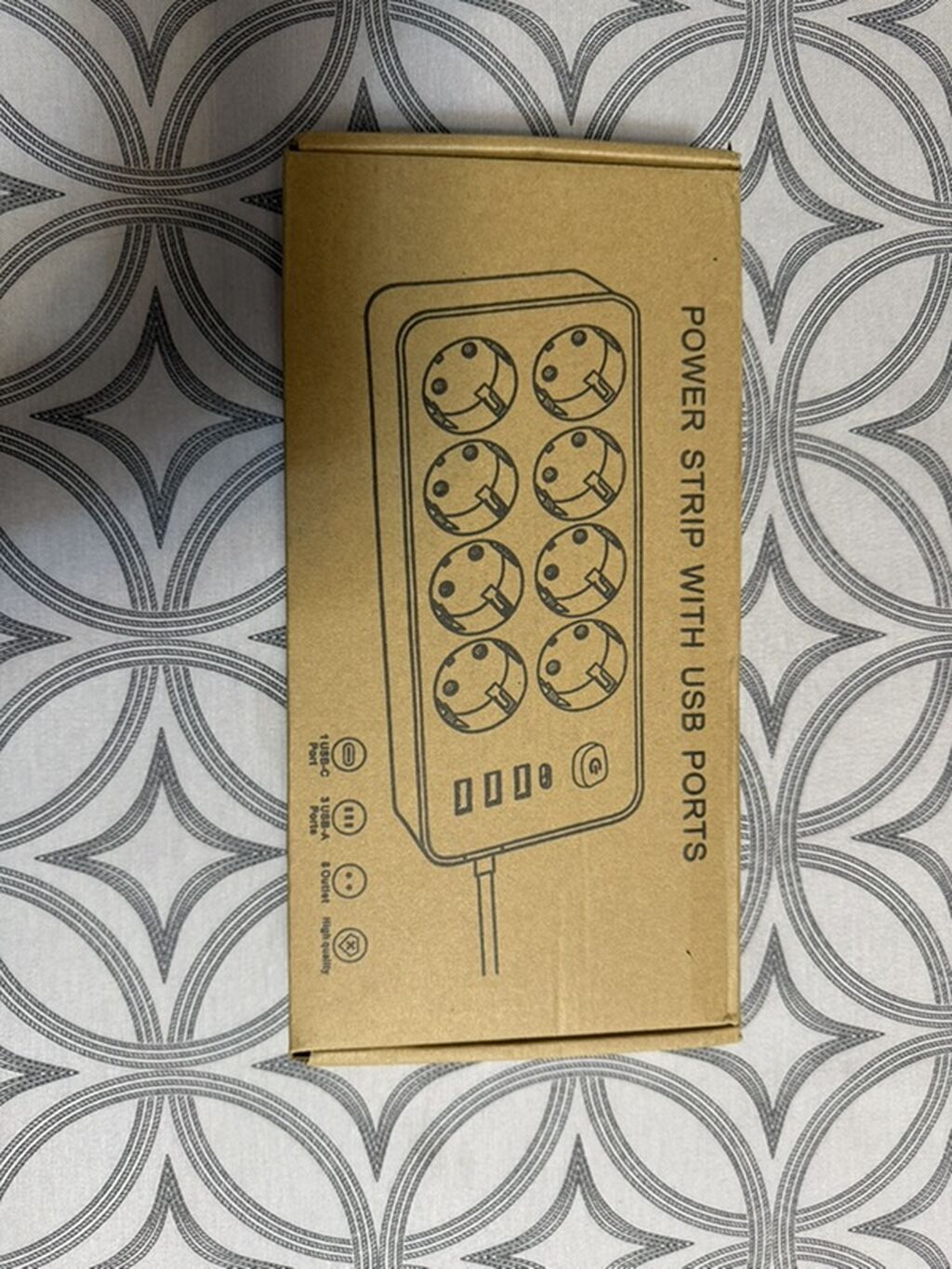 Məhsul: USB portlu elektrik uzadıcı (Power Strip) Xüsusiyyətlər: - 8 — Rozlər, fişləri və keçicilər, Bakı (2)