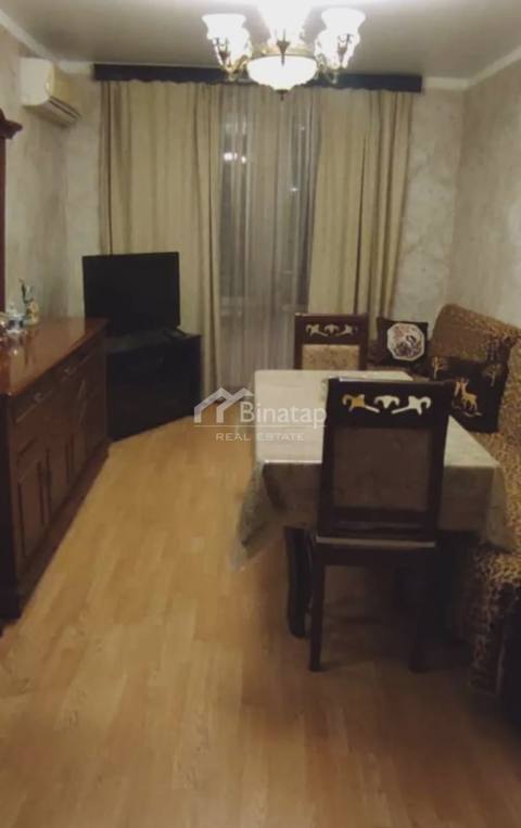 Satılır 3 otaqlı köhnə tikili 70 m², 28 May metrosu, Nəsimi rayonu — Баку
