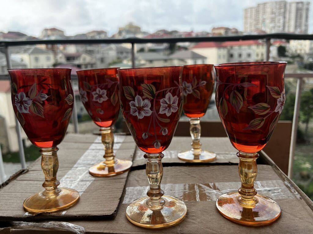 Qədəhlər, rəng - Qırmızı, Şüşə — Süfrə qabı, Bakı (2)