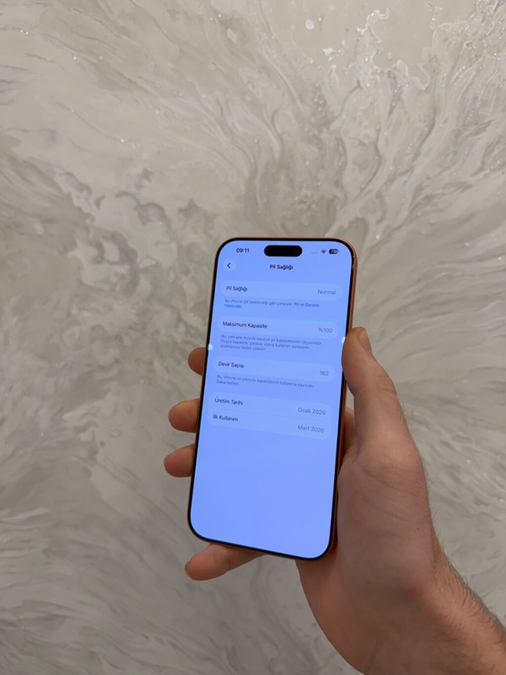 Məhsul: Narıncı rəngli smartfon - Ekran: Tam ekran çentikli ön panel — Digər smartfonlar, İsmayıllı (4)