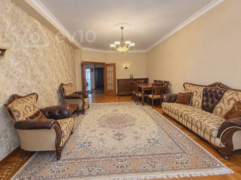 4 otaqlı mənzil, 170 m², Naxcivani kucesi — kirayə — Baku