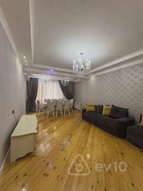 3 otaqlı mənzil, 120 m², Mirəli Qaşqay küç — kirayə — 1 300 ₼ · Baku · Mənzil 3 otaqlı mənzil, 120 m², Mirəli Qaşqay küç — kirayə — Baku