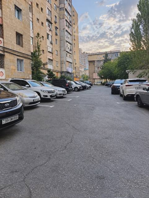 3 otaqlı mənzil, 85 m², Zahid Xəlilov küçəsi — Баку