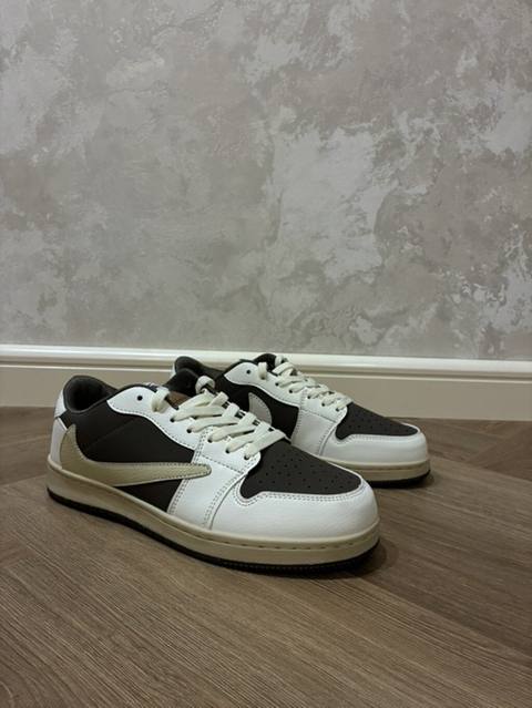 Nike Air Jordan 1 Low Qəhvəyi, bej və ağ rənglərin möhtəşəm — 49 ₼ · Baku · Krossovkalar Nike Air Jordan 1 Low Qəhvəyi, bej və ağ rənglərin möhtəşəm — Baku