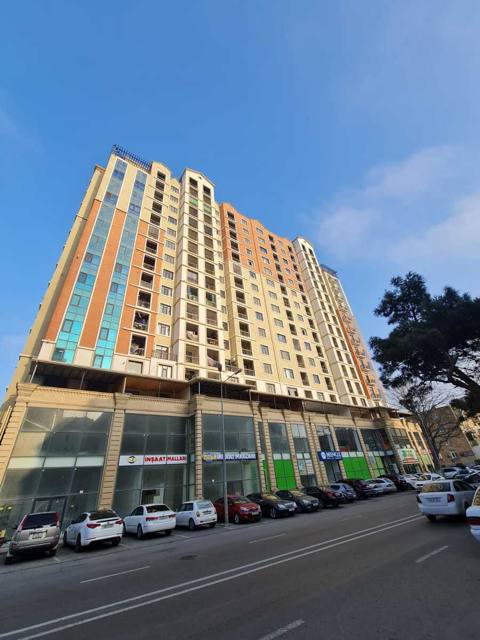 Satılır 4 otaqlı yeni tikili 172 m² — Baku