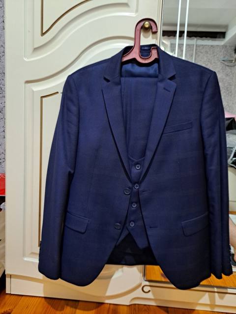 Məhsul: Kişi üçlü kostyum Brend: WorkMan boutique - Dəst: pencək + — Bakı