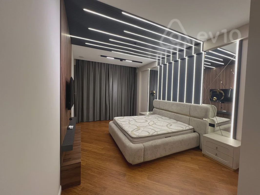 For sale: 4-room apartment (new building), 190 m² — Mənzil, Bakı (10)