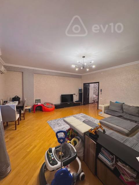 3 otaqlı mənzil, 130 m², Asıf Meherremov — Real estate