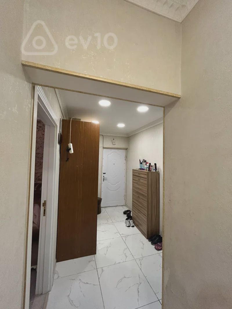 For sale: 4-room apartment (old building), 110 m² — Mənzil, Bakı (8)