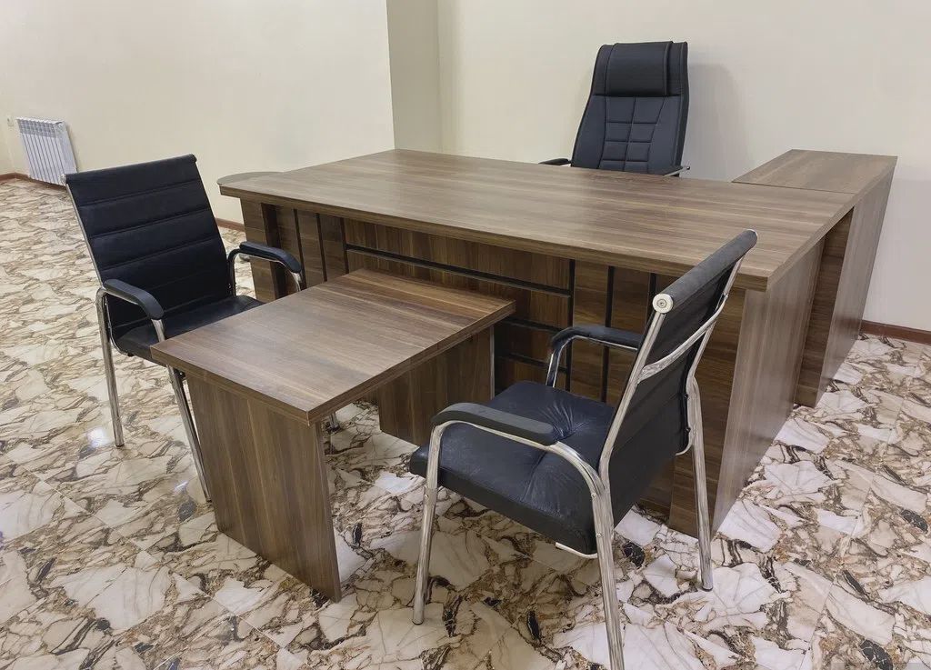 Kreslo Qara rəng — Ofis mebeli (3)