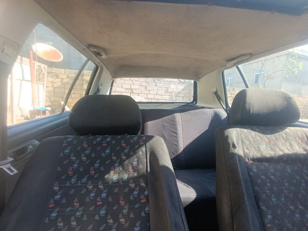 Volkswagen Golf, 1993 yil 90-DU-167 — Avtomobillər, Bakı (6)