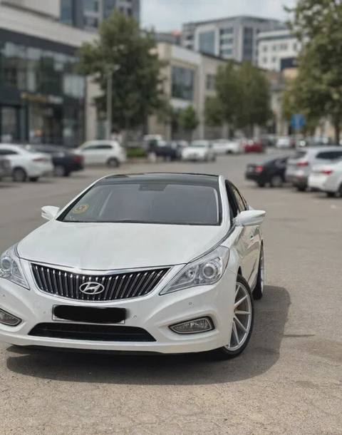 Hyundai Grandeur, 2012 il, 259000 km, 2.4 L — Cars