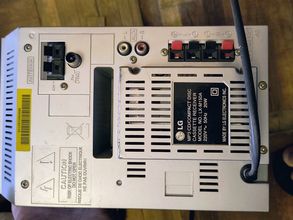 LG LX-M150 Hi-Fi Micro Component System - Funksiyalar: CD (MP3 — Akustik sistemlər, Güzdək (2)