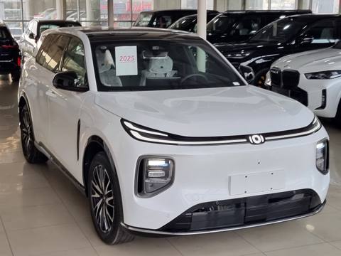 Changan Qiyuan Q07, 1.5 L, 31.7 kWh, 2025 il, yeni — 48 900 ₼ · Баку · Avtomobillər Changan Qiyuan Q07, 1.5 L, 31.7 kWh, 2025 il, yeni — Баку