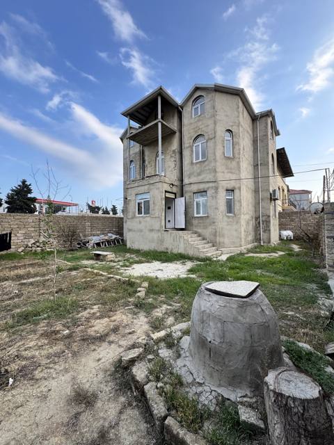 Satılır 7 otaqlı həyət evi/bağ evi 350 m² — Baku