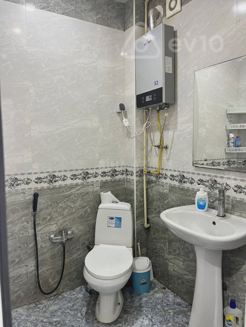 For sale: 1-room apartment (old building), 39 m² — Mənzil, Bakı (6)