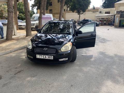 Hyundai Accent: 1.4 l 2006 il Sedan — 10 400 ₼ · 2006 · 240 000 km · Baku · Avtomobillər Hyundai Accent: 1.4 l 2006 il Sedan — Baku