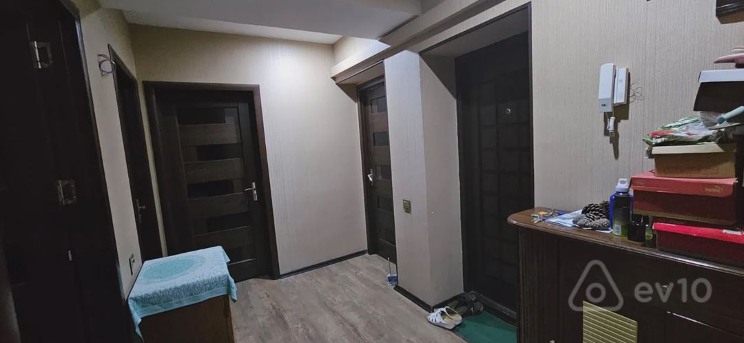 For sale: 3-room apartment (old building), 95 m² — Mənzil, Bakı (7)