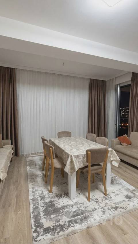 2 otaqlı mənzil, 83 m², Qurban Abbasov küçəsi — kirayə — 1 200 ₼ · Baku · Mənzil 2 otaqlı mənzil, 83 m², Qurban Abbasov küçəsi — kirayə — Baku