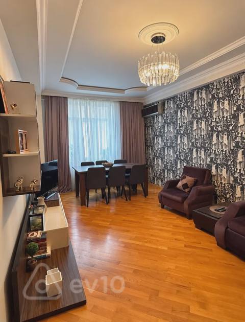 2 otaqlı mənzil, 70 m², Dadaş Bünyadzadə küçəsi — Baku