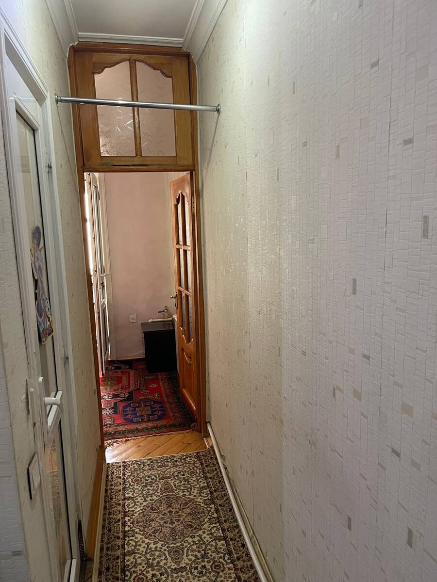 For sale: 2-room apartment (old building), 45 m² — Mənzil, Bakı (7)
