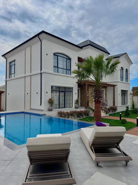 Satılır 6 otaqlı həyət evi/bağ evi 400 m² — Aynur xanım