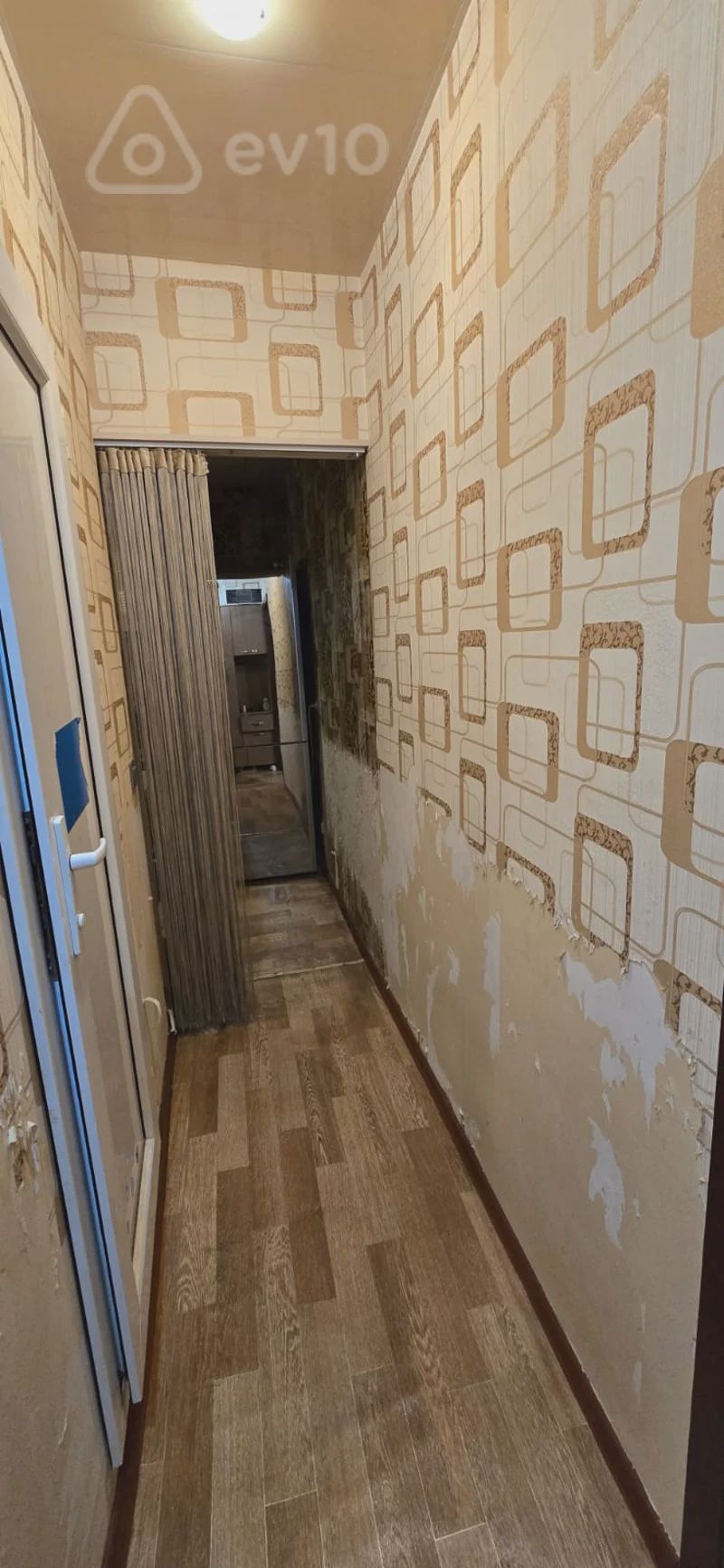 For sale: 2-room apartment (old building), 45 m² — Mənzil, Bakı (8)