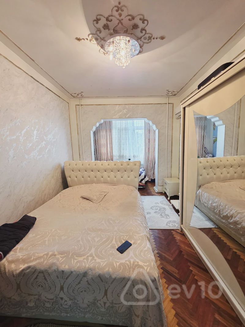 For sale: 2-room apartment (old building), 80 m² — Mənzil, Bakı (3)