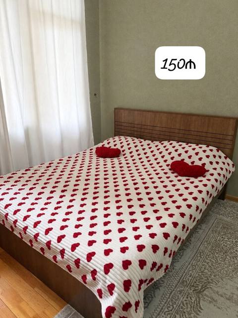 Yataq dəsti – matrasi ilə birlikdə. - Taxta karkaslı, başlıqlı iki — Furniture