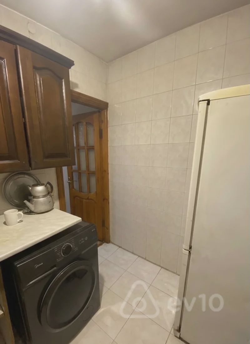 For sale: 3-room apartment (old building), 70 m² — Mənzil, Bakı (7)