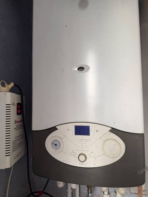 Ariston Clas Evo 28 kW kombi - Güc: 28 kW (orta və böyük mənzillər — Баку