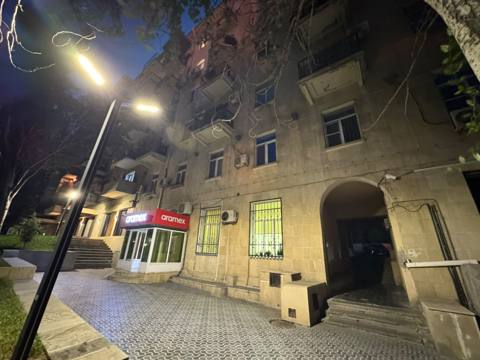 Satış: 4 otaqlı Köhnə tikili, 85 m², Yasamal rayonu — Недвижимость
